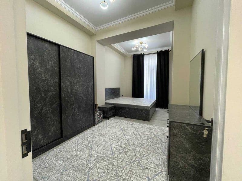 Район: Алмазарский<br />
Адрес: Метро Беруний<br />
<br />
2