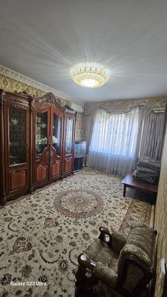 Метро тинчлик 3.хонали оилага берилади расмдаги уй хамма шар