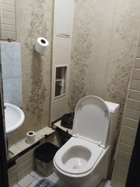 Ugil bollarga kvartira bor . 2 kishi olamiz 1 ta xona polne  — фото 3