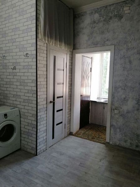 Kvartira Buyuk ipak yo'li metroda joylashgan. Odamiga qarab 