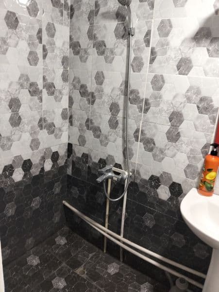 Все удобства есть. Холодильник  есть газ плита есть. — фото 4