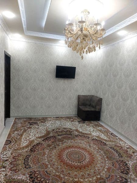 Сдаётся 2х комнатная квартира на массиве Феруза с мебелью и 