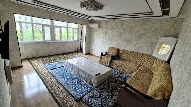 Chilonzor 20a kvartalda 2 xona katta kvadratli uy oilaga uzo