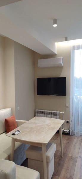 Срочно сдаётся  2 комнатная квартира в центре города 4 этаж  — фото 2