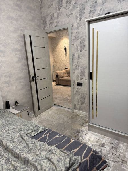 Yunusobod metrosi va "Megaplanet" savdo markaziga juda yaqin