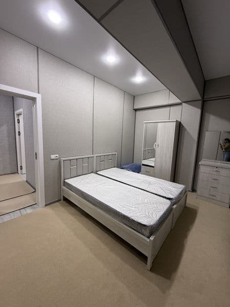 Район: Юнсабад<br />
Кол-во ком: 3/3/8<br />
Площадь: 90м2<b — фото 2