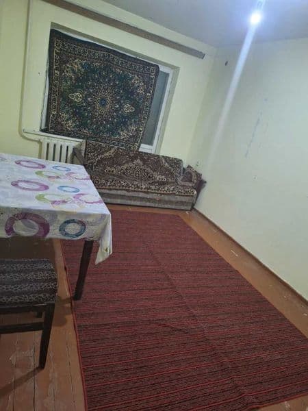 Квартира практически пустая, дополнительно имеется отдельное