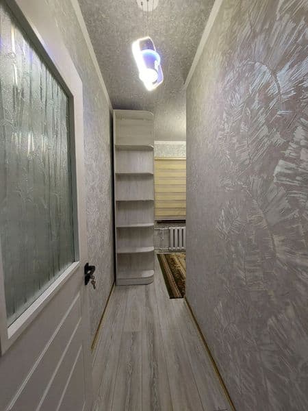 KVARTIRA 1 TA XONA BERILADI 1 KISHIGA  <br />
<br />
OYLAGA 