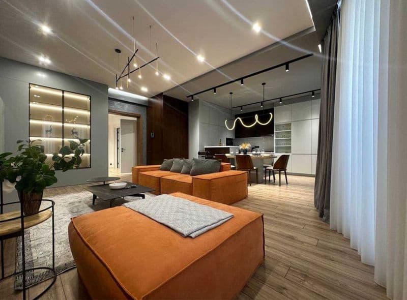 Мирабадский район<br />
Гостиница Россия<br />
ЖК Мирабад Ав