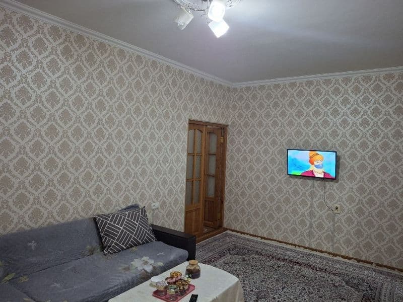 Сдаётся 1 комн.кв. Юнусабад 14 квартал 3<br />
этаж чистая с