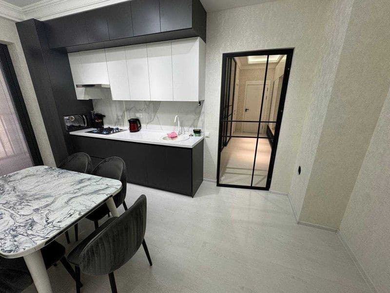 Сдаётся шикарная 2-комнатная квартира<br />
<br />
Район: Чи — фото 3