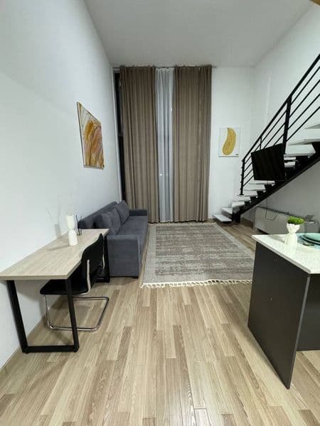 Аренда 2 комнатная квартира.С антрисольным этажом.Дуплекс<br