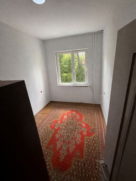 350$ коммуналка включена<br />
Я собственник.<br />
<br />
С — фото 4