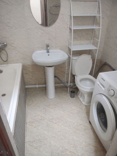 Sergili 6a da moshina bozor arintir judda toza tartibli inso