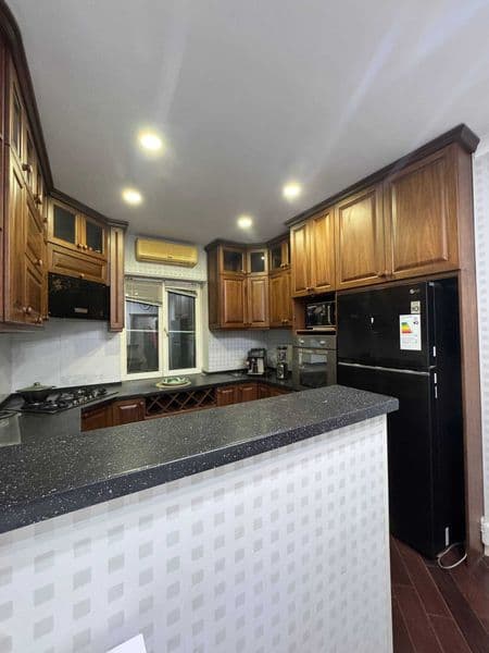 Сдается 3 комнатная квартира 90 кв.м.<br />
Кирпичный дом <b — фото 4