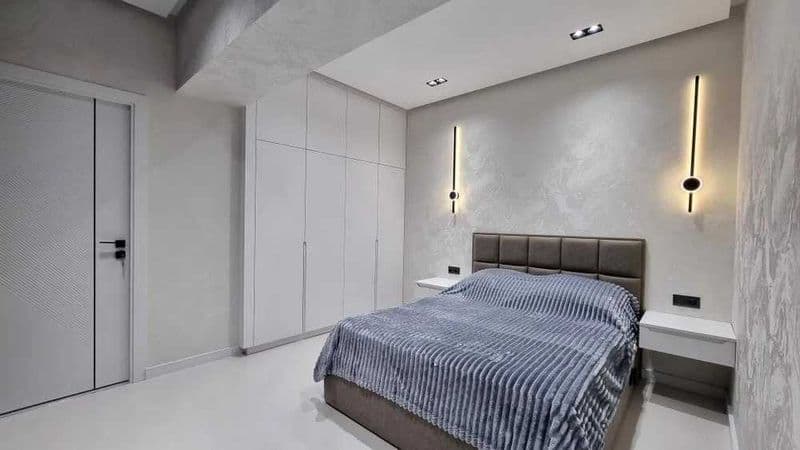 Район: Яккасарайский <br />
Адрес: Кушбеги <br />
<br />
• К