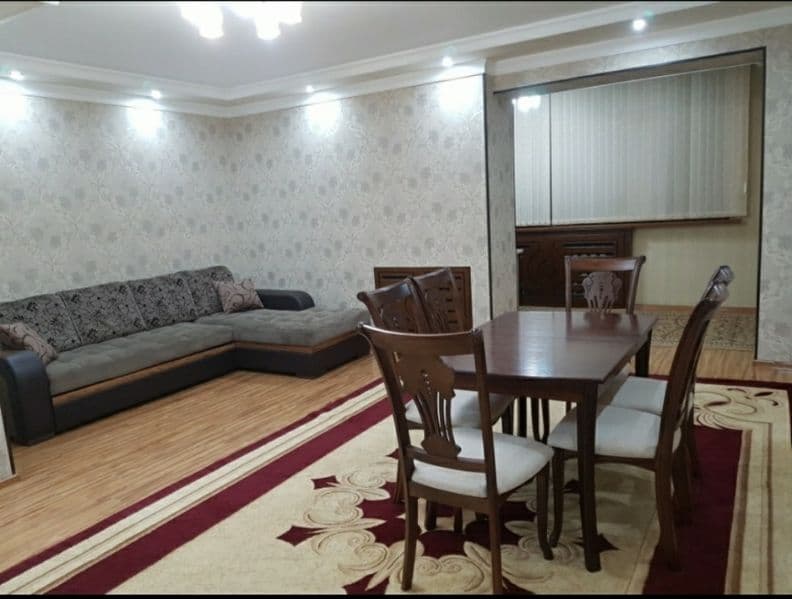 Сдаётся 3 комн. квартира на 2 этаже 4 этаж. дома,  квартира 