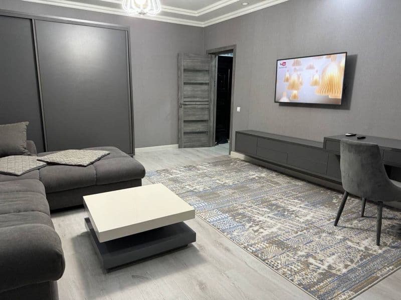 Аренда Садык Азимова 63 2/6/9.<br />
Цена 750у.е.<br />
Опла