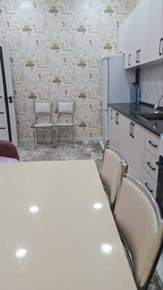 Количество комнат: 2 <br />
Жилая площадь: 54 м²<br />
Общая