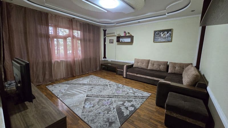 Местонахождение:<br />
Мирабадский район, улица Саида Барака