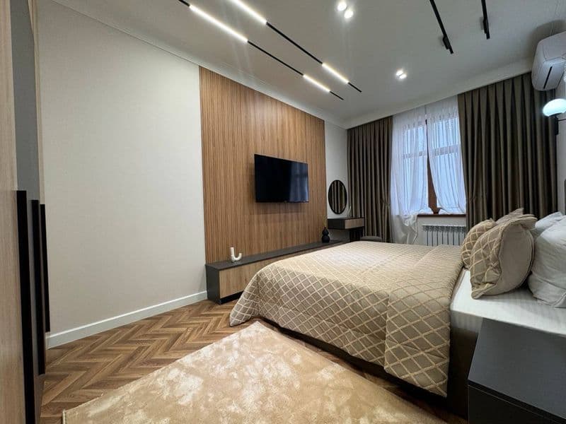 Мирабадский район <br />
Ул, Тараса Шевченко <br />
Новостро