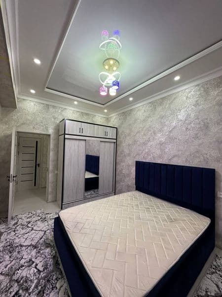 Chilonzor Novza metroga 2 minutli yoʻl <br />
Monjal nomdor 