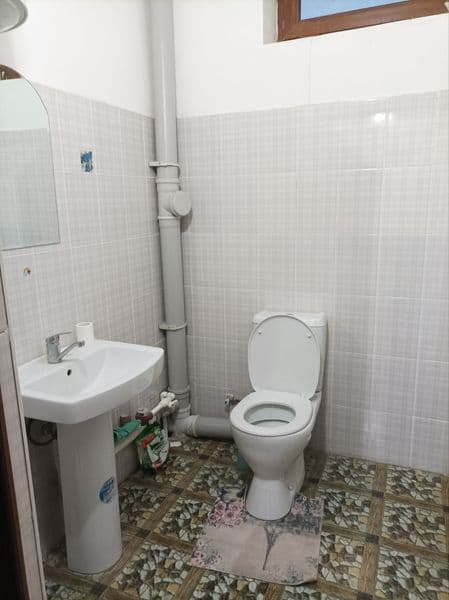 Chilonzor tumanida joylashgan 2-xonali kvartira ijaraga beri — фото 4