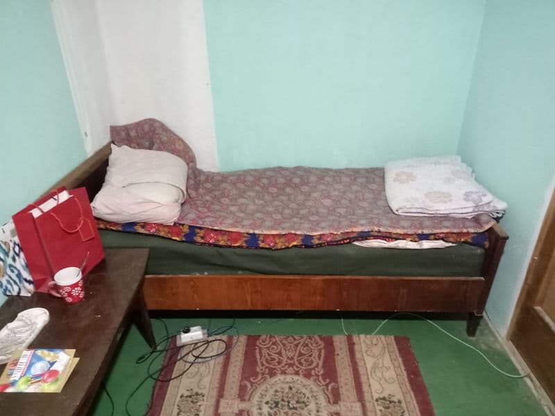 Аренда. Койко-место,в М. Улугбекском районе<br />
Цена 700 0