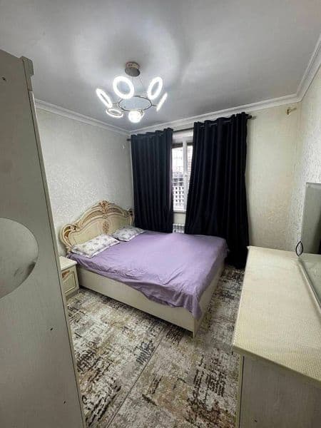 Amir temur xiyoboni oldida ijaraga kvartira<br />
<br />
Цен