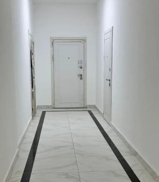 Parkentskiy bozor oldida 3 xonali kvartira ijaraga beriladi. — фото 2