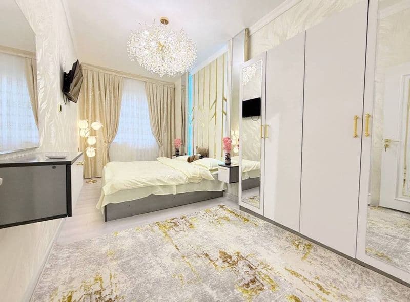 Чилонзор район рядом Карзинка 3комната рядом Карзинка 650$ п