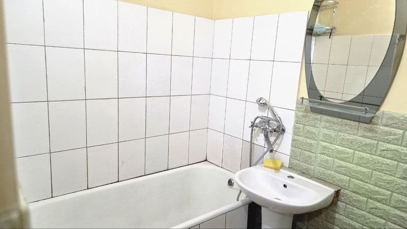 Uzoq muddatga toza o'zida yashidigan oila qo'yiladi. Hamma s