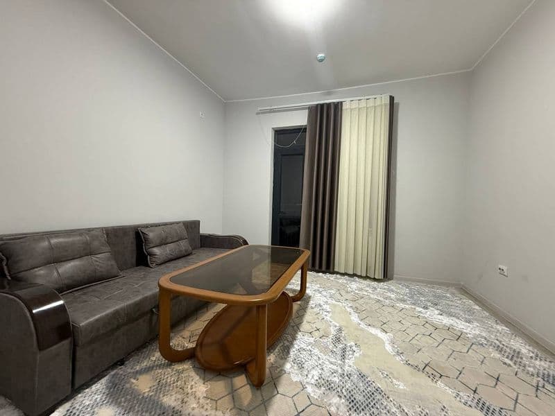 Сдаётся квартира в новостройке <br />
С хорошим ремонтом <br