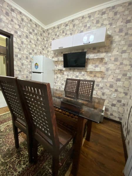 Яккасарайский район<br />
Ориентир Яккасарай Тойхона<br />
Н — фото 5