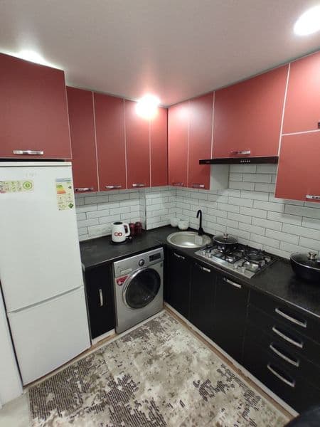 Сдаетсятна долгий срок в центре 2х комнатная со всеми удобст — фото 2