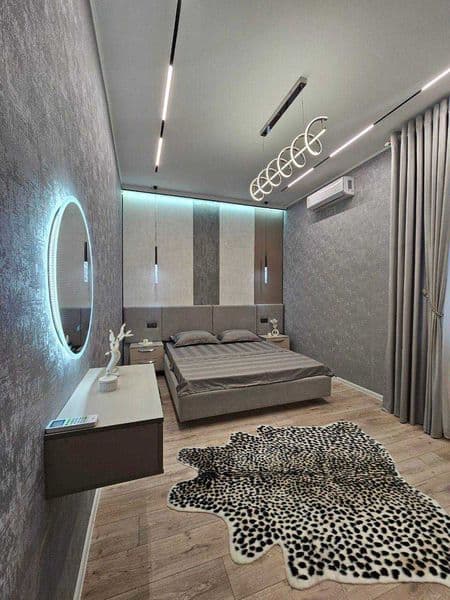 Район: Shayhontohur<br />
Адрес: Jangoh<br />
<br />
Комнат: