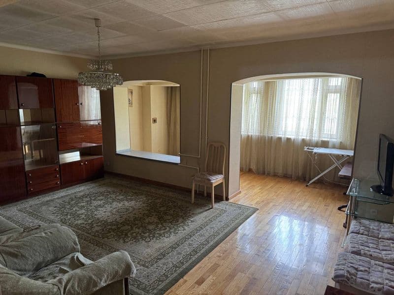 Аренда Metro DRUJBA 200 m<br />
METRO CHORSU 200 m <br />
5x