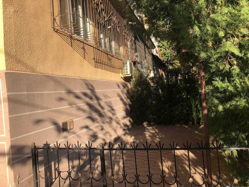 Сдаю свою 2-х комнатную квартиру переделанную в 3-х на перво