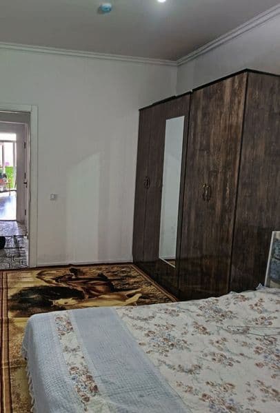 Ijaraga uy beriladi. Yashnobod tumanida joylashgan.<br />
Uy