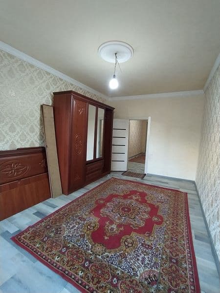 Юнусабад-12  <br />
2 /1/4<br />
Цена:400 $ <br />
+ комисси