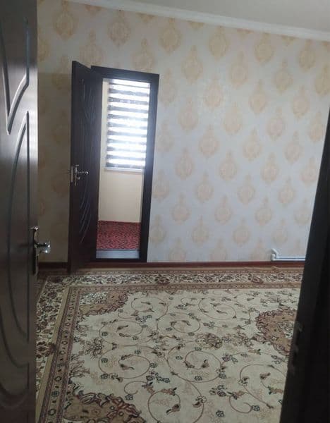 Ттз-4<br />
2 комнатная <br />
4 этаж<br />
2/4/4<br />
400$ — фото 2