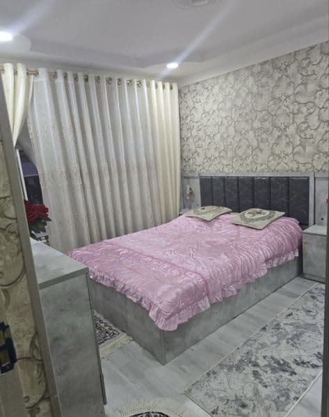 Квартира в хорошем состоянии с мебелью с техникой сдаётся по