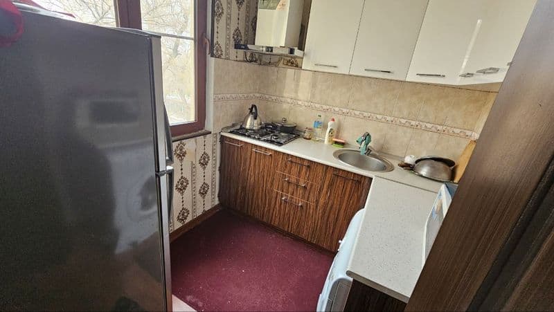 Чилонзор 21-квартал <br />
3 хона 2 этаж 500$<br />
Барча жи — фото 3