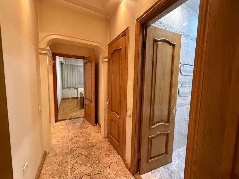 Аренда мак.гор.3/1/5 , всё есть заходи живи,78 КВД цена 500$ — фото 2