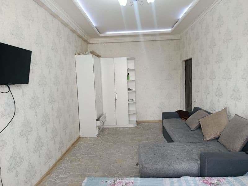 srochna yakkasaroy qushbegi salarisda 1 xonali uy arendaga b