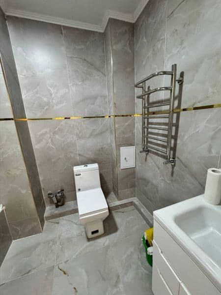 Arenda kvartira Mirzo Ulugʻbek tumani Qorasuv 6 Navastroyka 