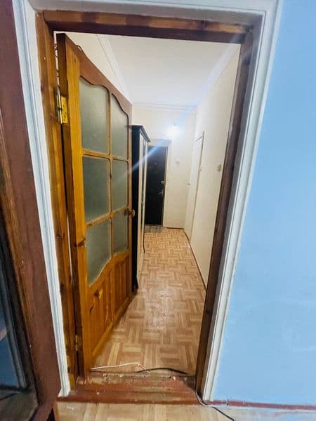 Сдаётся аренда 1 пред 2 ком квартира 4 этаж с мебелю