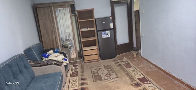 Юнусабад 12 кварталда метро Туркистон олдида 1'2 хона ижараг