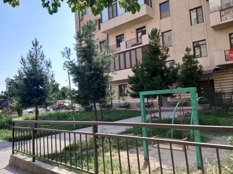 Сдаётся в аренду 4-х комнаятная квартира в элитной новострой