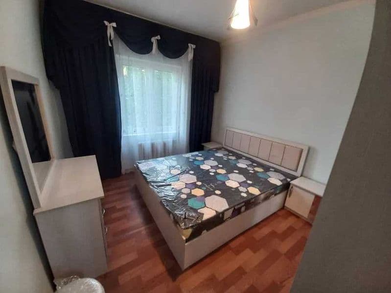 Академгородок<br />
<br />
Цена: 400$<br />
<br />
• Ориенти